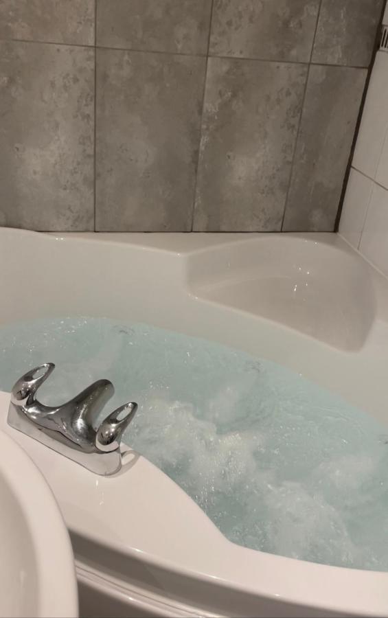 Bawtrys Hotel Екстериор снимка